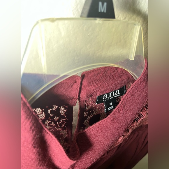 A.N.A A New Approach medium burgundy lace top - Picture 2 of 5